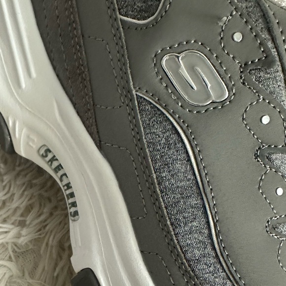 Skechers Women's Sport D'Lites ‘Me Time’ Lace-up Athletic Sneaker Size 11 - Picture 12 of 12